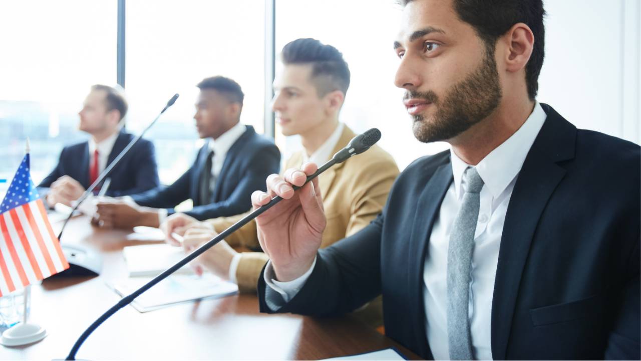 Best Conference Room Microphone: Optimize Your Meeting Experience